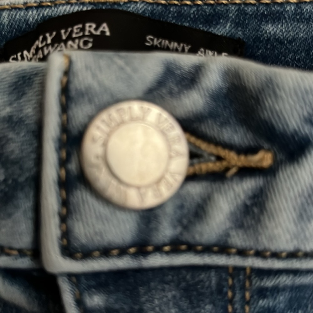 Simply Vera’s Women's Light Blue Jeans - Picture 8 of 14